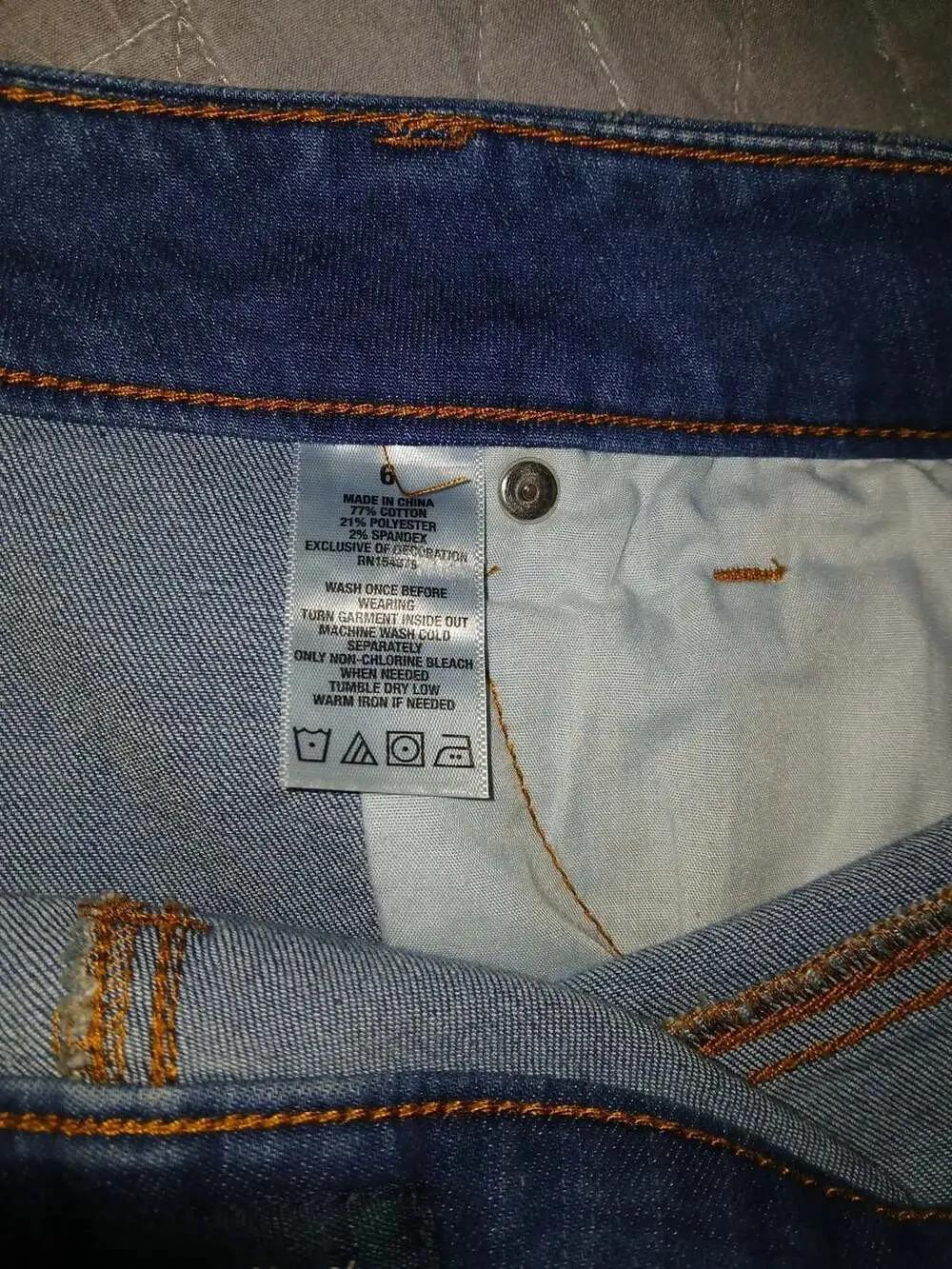 Aeropostale Distressed Cuffed Denim Shorts Size 6